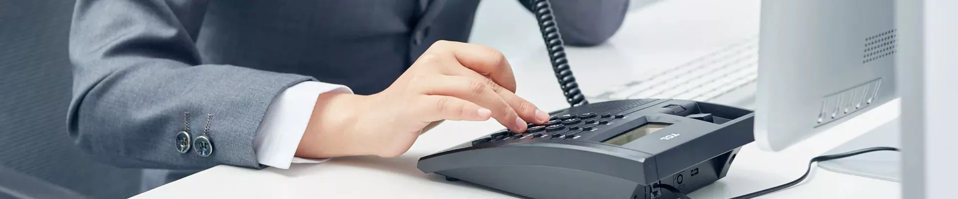 Lépjen kapcsolatba velünk